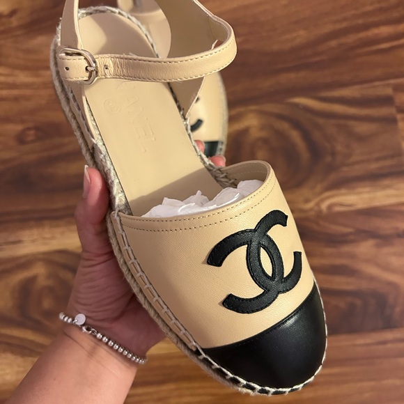 Chanel summer espadrilles - Picture 2 of 3